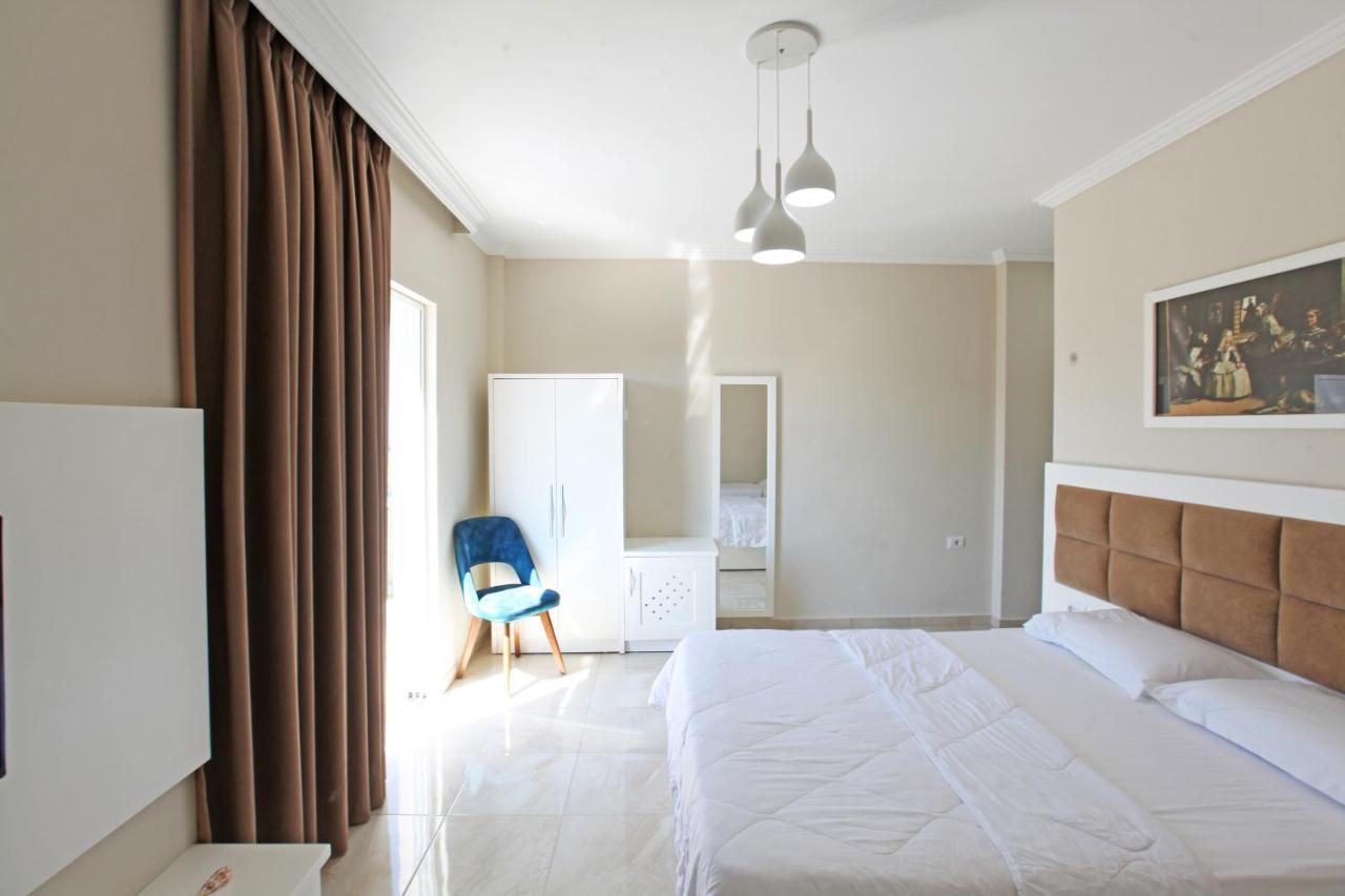 Hotel Mare Ksamil Esterno foto
