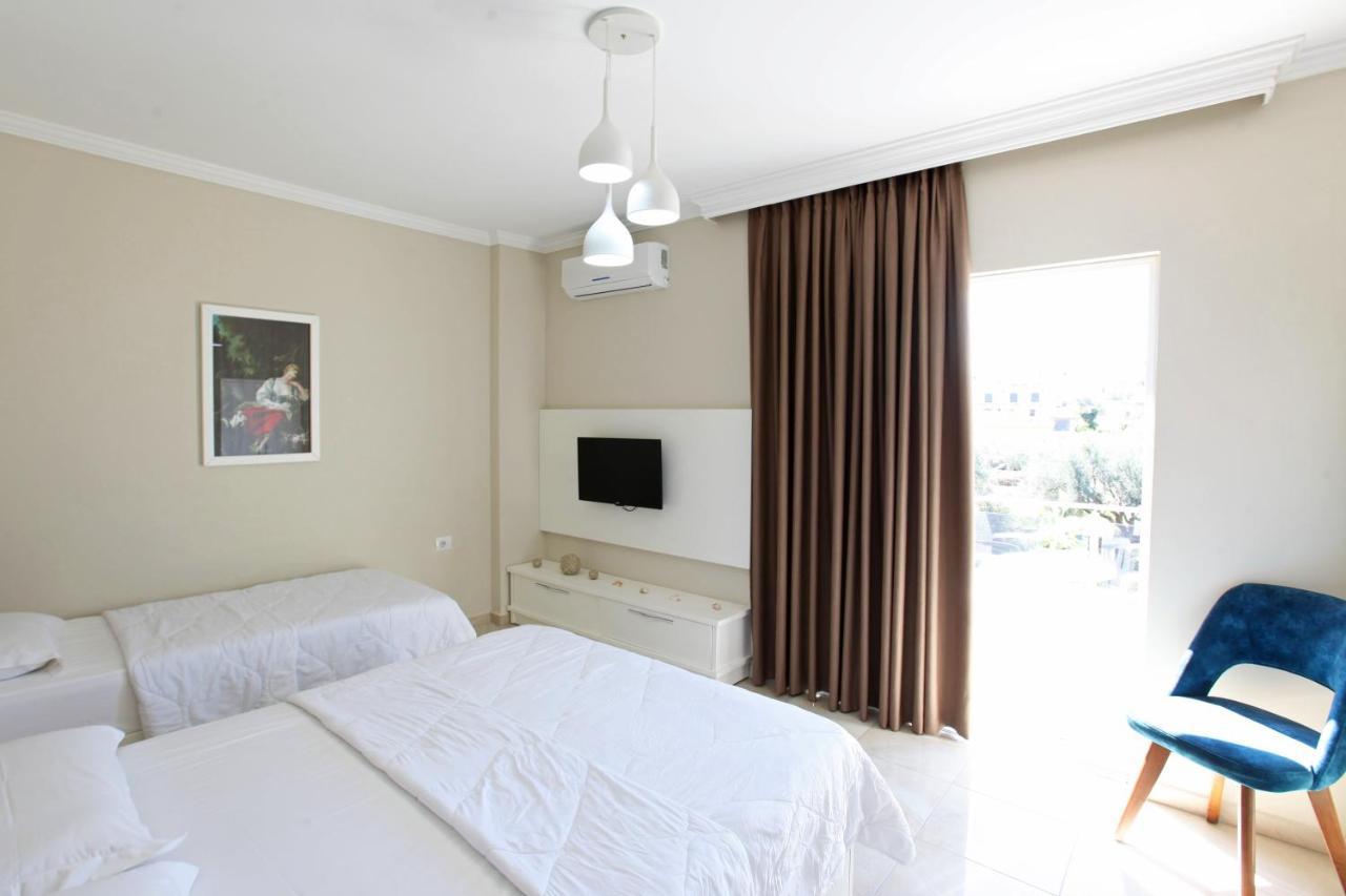 Hotel Mare Ksamil Esterno foto