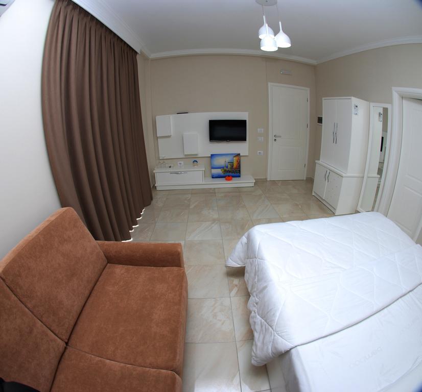 Hotel Mare Ksamil Esterno foto